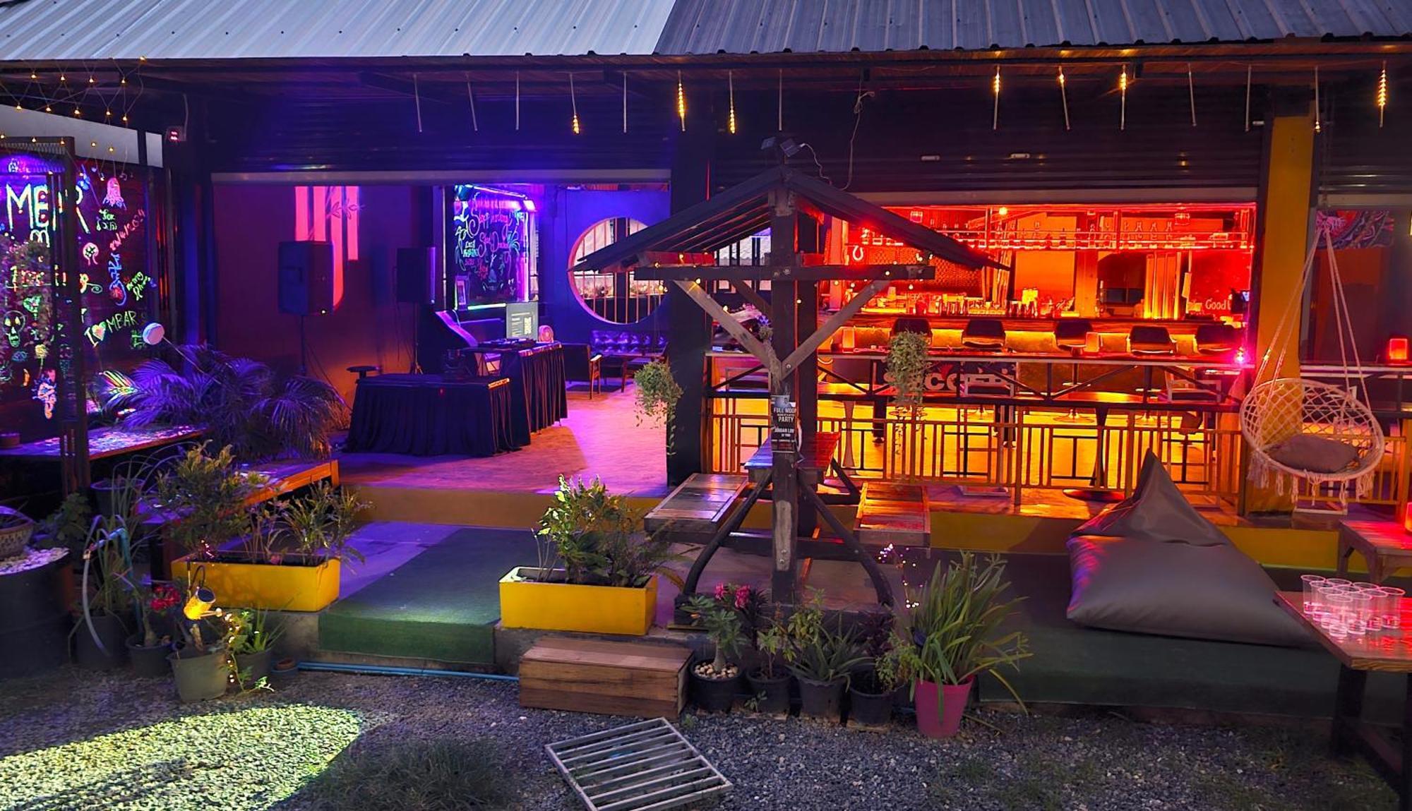 Mbar Hostel Haad Rin Exterior foto