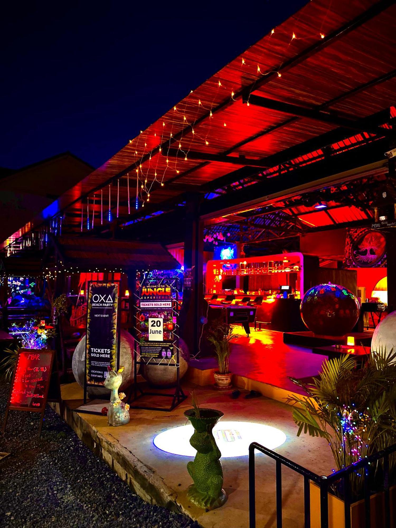Mbar Hostel Haad Rin Exterior foto